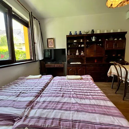 Apartment Orosz Apartmanhaz *