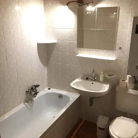 Orosz Apartmanhaz