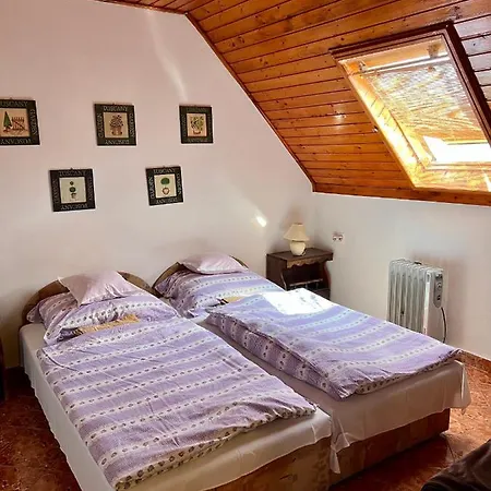 Daire Orosz Apartmanhaz *