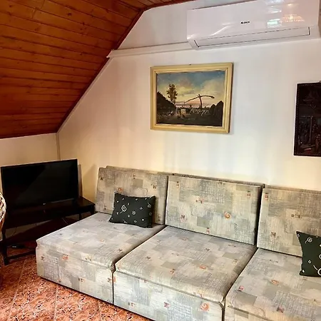 Orosz Apartmanhaz * Gyula