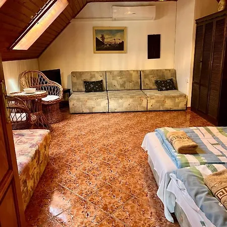 Orosz Apartmanhaz Daire